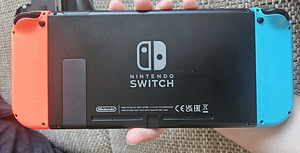 Nintendo Switch V2 Neon Blue/Red (2 foto / 10)