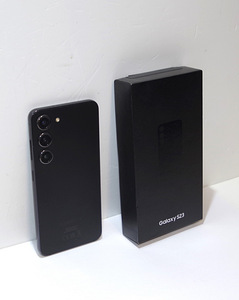 Samsung Galaxy S23 8/128GB SM-S911B/DS Phantom Black (3 foto / 5)