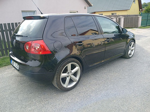 VW GOLF (3 foto / 6)