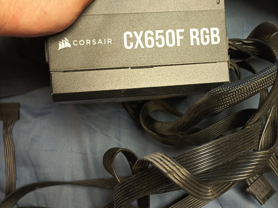Corsair Cx650F 650 vatti