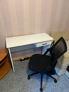 Arvutikoht ja arvutividinad (2 foto / 9)
