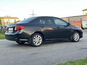 TOYOTA COROLLA (7 foto / 10)