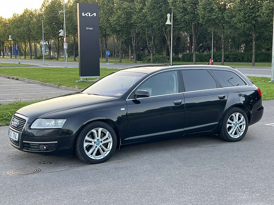 AUDI A6 AVANT