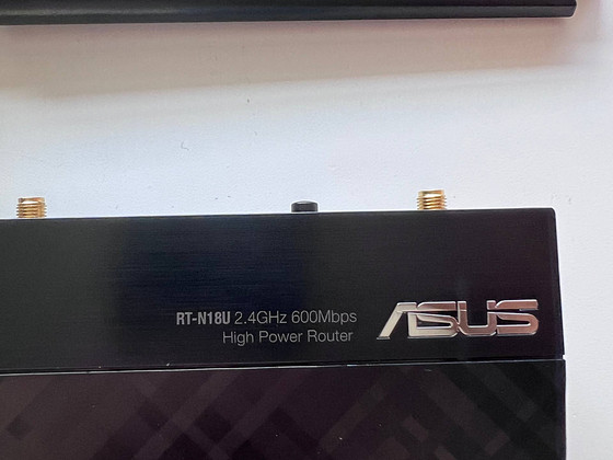ASUS RT-N18U Wi‑Fi ruuter 600 Mbit/s