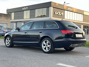 AUDI A6 AVANT (6 foto / 11)