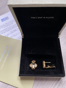 Новые серьги,Au750° (2 фото из 4)