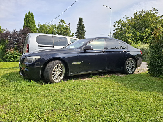 BMW 750IX M pakett