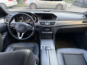 MB E200 (4 foto / 7)