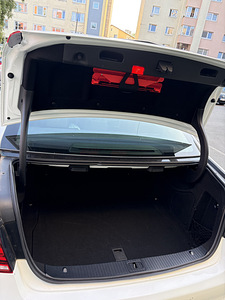 MB E200 (7 foto / 7)