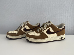 Кроссовки Nike (4 фото из 6)