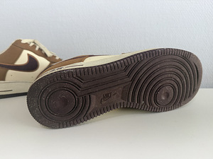 Кроссовки Nike (6 фото из 6)
