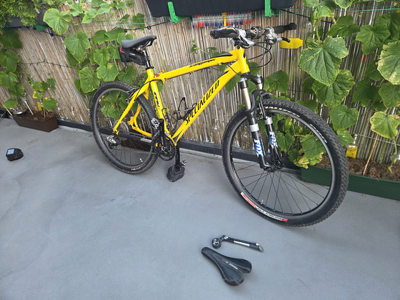 Продам горный велосипед Specialized Stumpjumper M4
