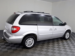 Chrysler Voyager Comfort ATM 2.8 CRD 110kW (3 foto / 8)