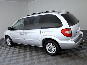 Chrysler Voyager Comfort ATM 2.8 CRD 110kW (4 foto / 8)