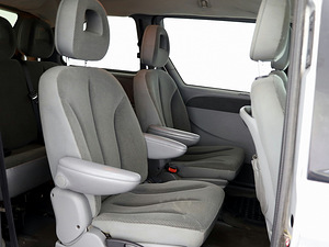 Chrysler Voyager Comfort ATM 2.8 CRD 110kW (7 foto / 8)