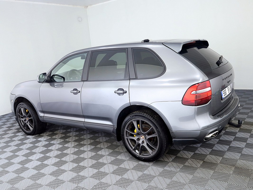 Porsche Cayenne Platinum Facelift ATM 3.0 TDI 176kW