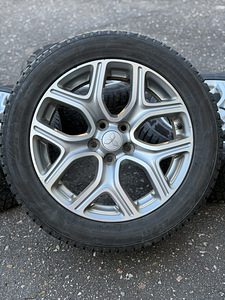 18" оригинальные диски Mitsubishi 5x114,3 + шипованные шины 225/55 (1 фото из 8)