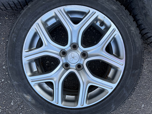 18" оригинальные диски Mitsubishi 5x114,3 + шипованные шины 225/55 (8 фото из 8)