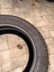 Müüa UUED Nokian Hakkapeliitta C4 naastrehvid 215/60 R17C (3 foto / 4)