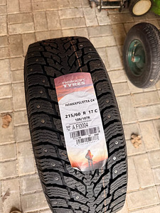 Müüa UUED Nokian Hakkapeliitta C4 naastrehvid 215/60 R17C (2 foto / 4)