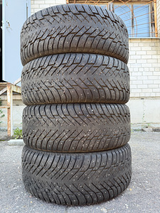 19" диски AEZ 5x108 + шины 245/40/19 (8 мм) (2 фото из 8)