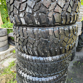 35/12.5R22 Cooper Discoverer