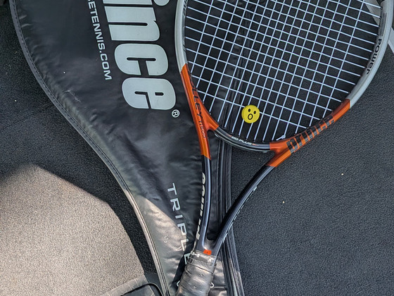 Müün tennisereketi