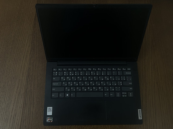 Lenovo Ryzen 5 5500U / 12 GB RAM / SSD 740 GB / Laptop