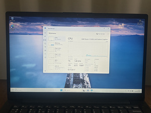 Lenovo Ryzen 5 5500U / 12 GB RAM / SSD 740 GB / Laptop (5 foto / 5)