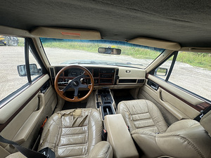 Jeep xj 4.0 AT 135 кВт (9 фото из 13)