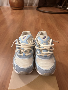 Asics gel nyc (2 фото из 4)
