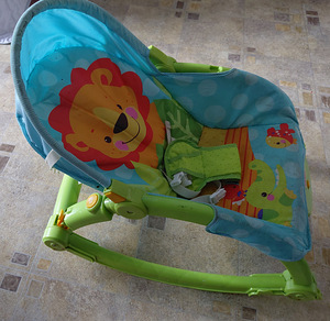Lamamistool-kiik Fisher Price (1 foto / 3)