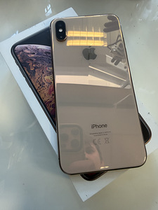 iPhone XS Max 64Gb (1 фото из 4)