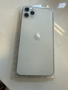 iPhone 11 Pro Max 64GB (3 фото из 8)