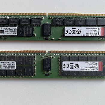 2× Kingston 16 ГБ DDR4-2400 ECC RDIMM серверная оперативная память