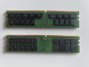 2× Kingston 16GB DDR4-2400 ECC RDIMM Server RAM (2 foto / 2)