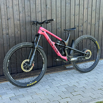 Canyon Spectral CF (Carbon) 29" maastikuratas