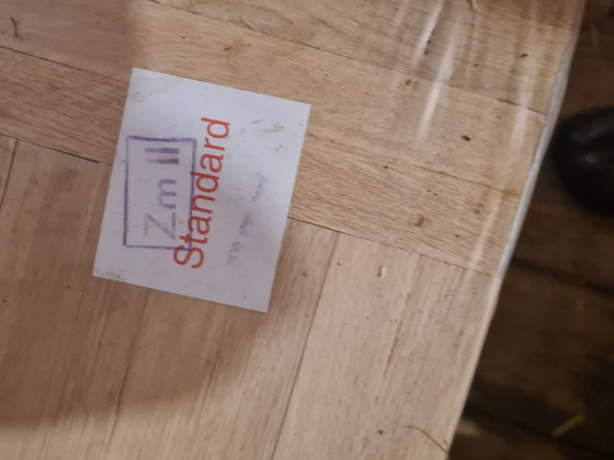 Продаётся дубовый паркет 650x325x8mm (13 шт. в упаковке) 4 у