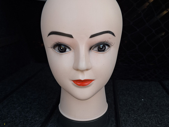Mannekeeni pea