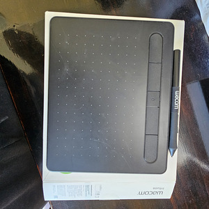 Wacom graphics tablet Intuos S (2 foto / 2)