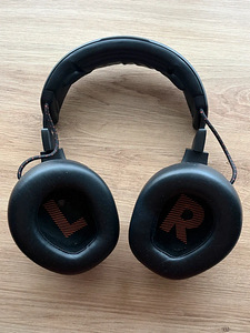 JBL Quantum ONE Gaming Headset (Issue with right ear cable) (2 foto / 9)
