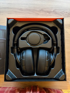 JBL Quantum ONE Gaming Headset (Issue with right ear cable) (5 foto / 9)