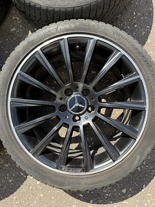 18" Mercedes-Benz AMG replica veljed 5x112 + 245/40/18 m+s (4 foto / 7)