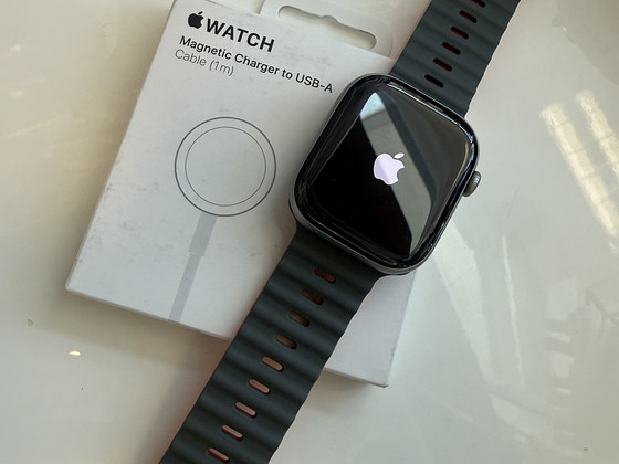 Apple watch 11 GPS + Cellular 46mm