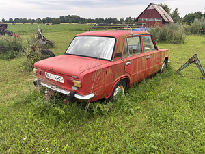VAZ 2101 1974 г. (5 фото из 15)