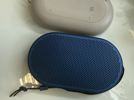 Olufsen BeoPlay P2 Royal Bluetooth speaker