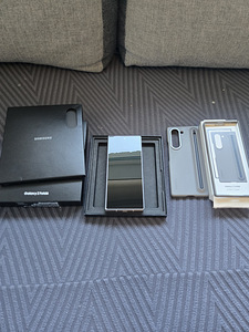 Samsung Z Fold 6 512GB Silver UUS (1 foto / 8)