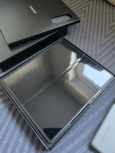Samsung Z Fold 6 512GB Silver UUS (2 foto / 8)