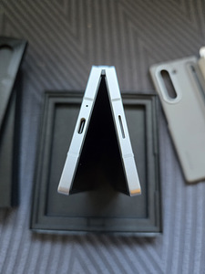 Samsung Z Fold 6 512GB Silver UUS (6 foto / 8)