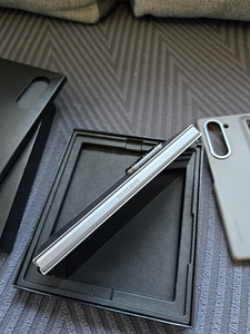 Samsung Z Fold 6 512GB Silver UUS (7 foto / 8)